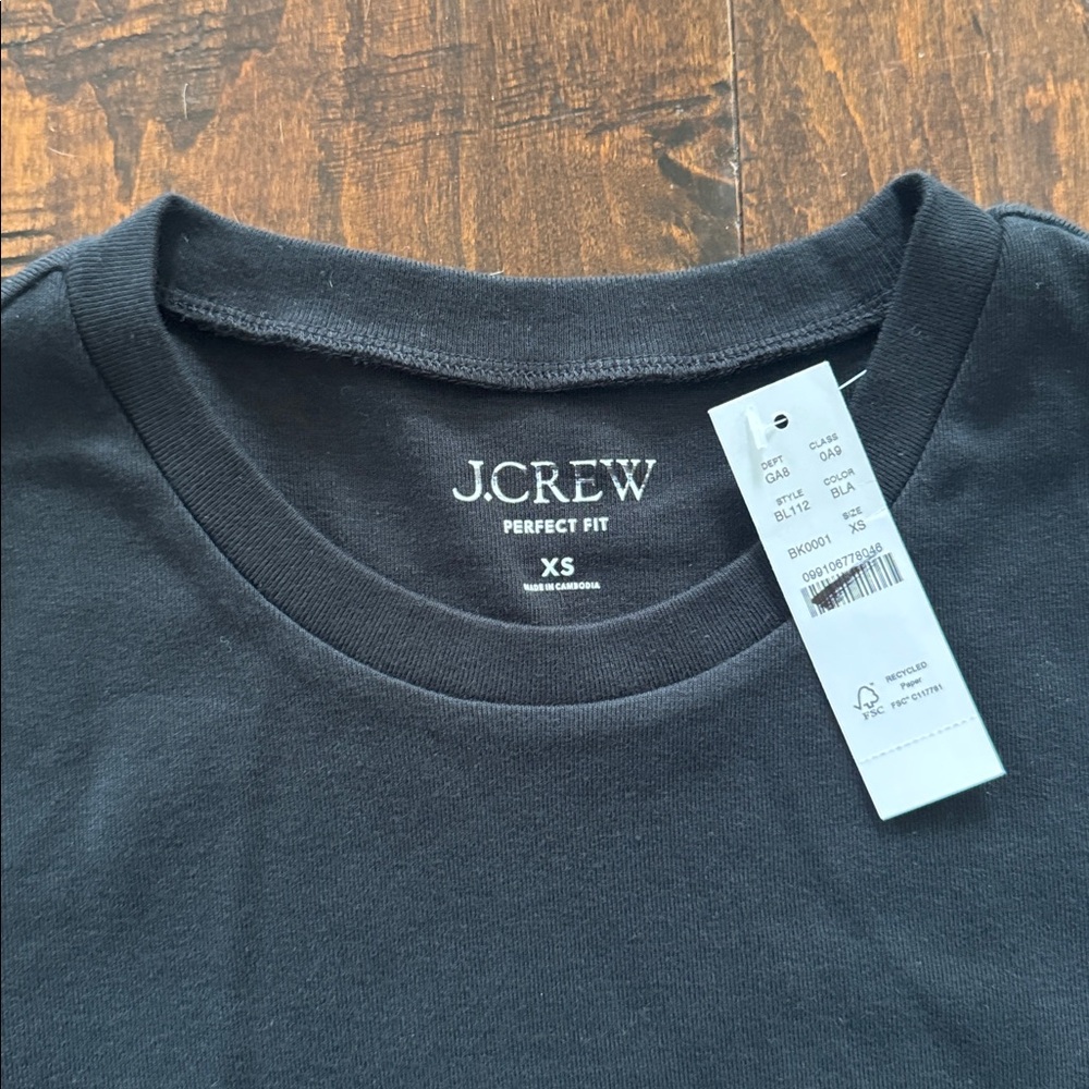 NWT J.Crew Women’s XS Perfect-Fit Long-Sleeve Crewneck T-Shirt Black - Picture 3 of 4